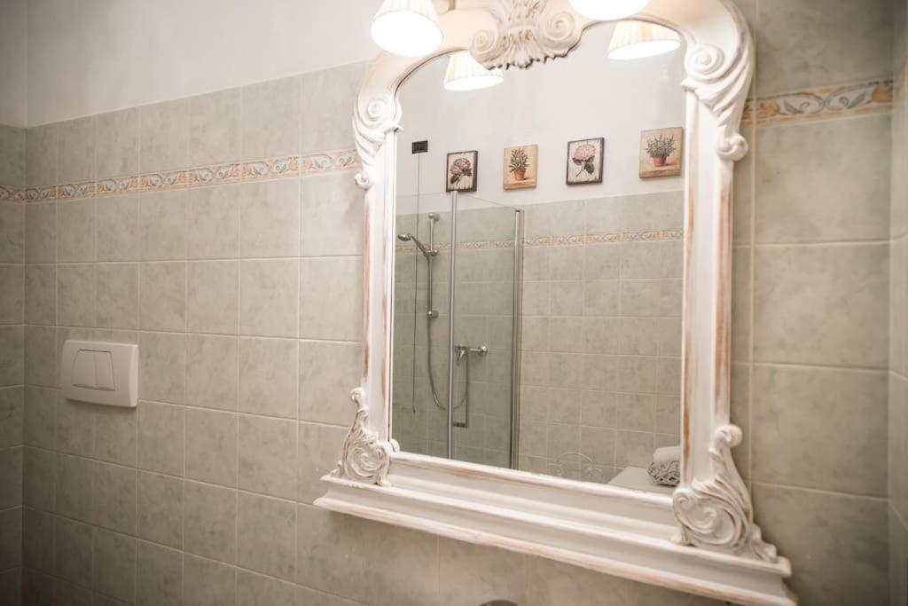 Piazza Erbe Luxury Apartment 베로나 외부 사진
