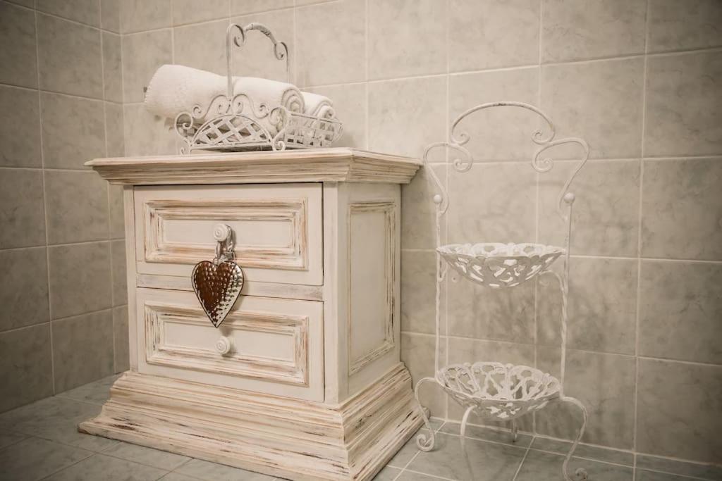 Piazza Erbe Luxury Apartment 베로나 외부 사진