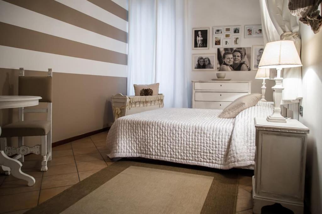 Piazza Erbe Luxury Apartment 베로나 외부 사진