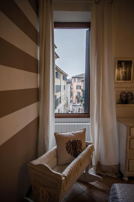 Piazza Erbe Luxury Apartment 베로나 외부 사진